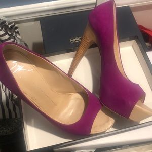 Guisseppe Zanotti fuchsia platform peep toe 40/10